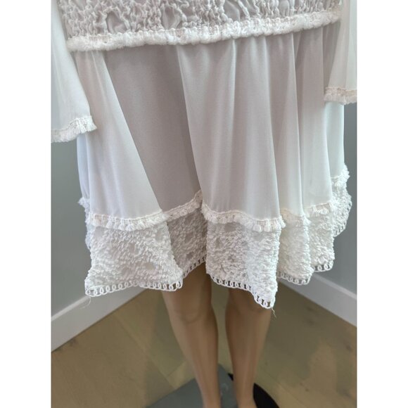 Women's Venus White Tiered Dress,  size 8 - Picture 6 of 16